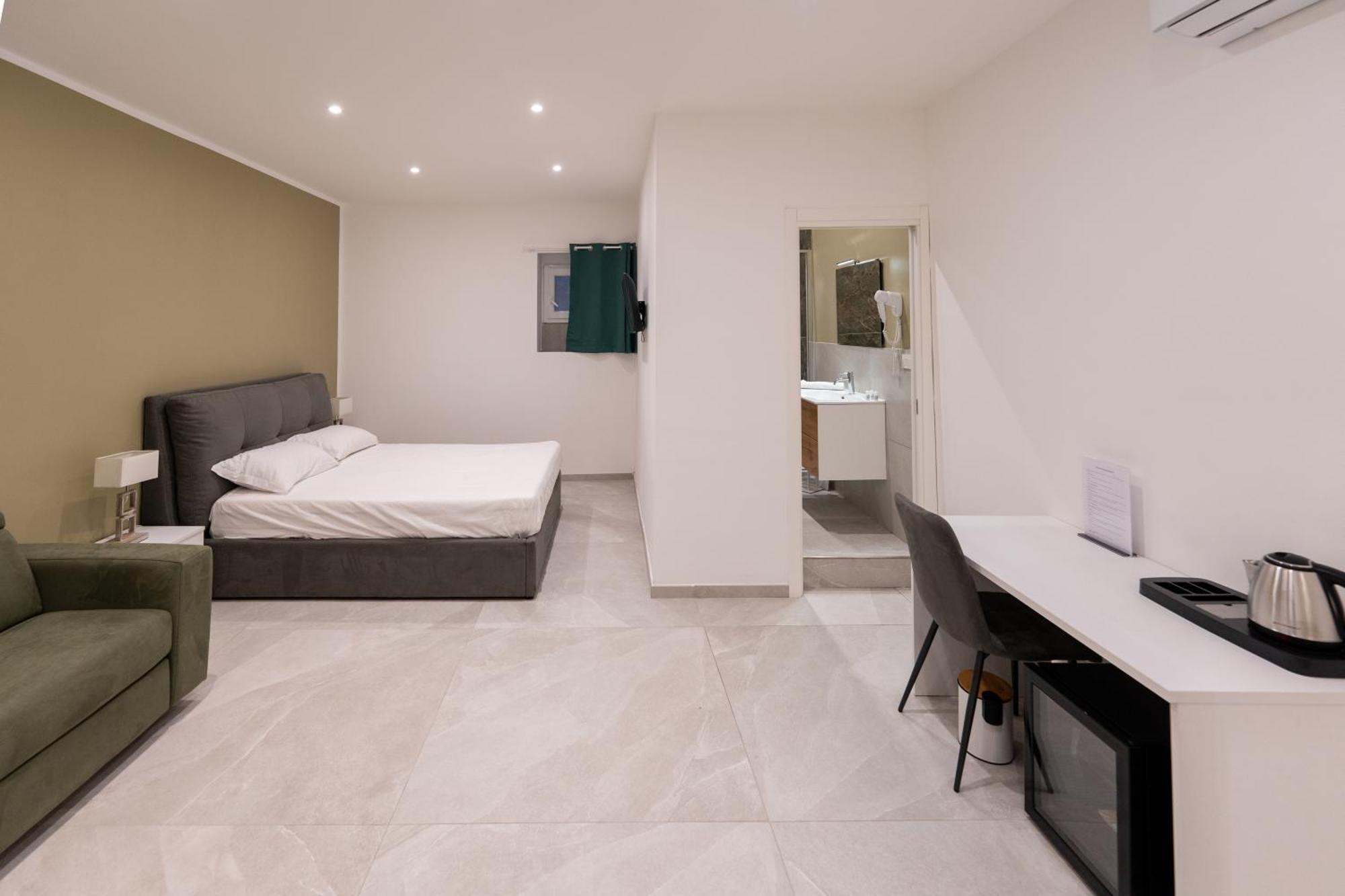 Suites Gaudioso Napoli Center Exterior photo
